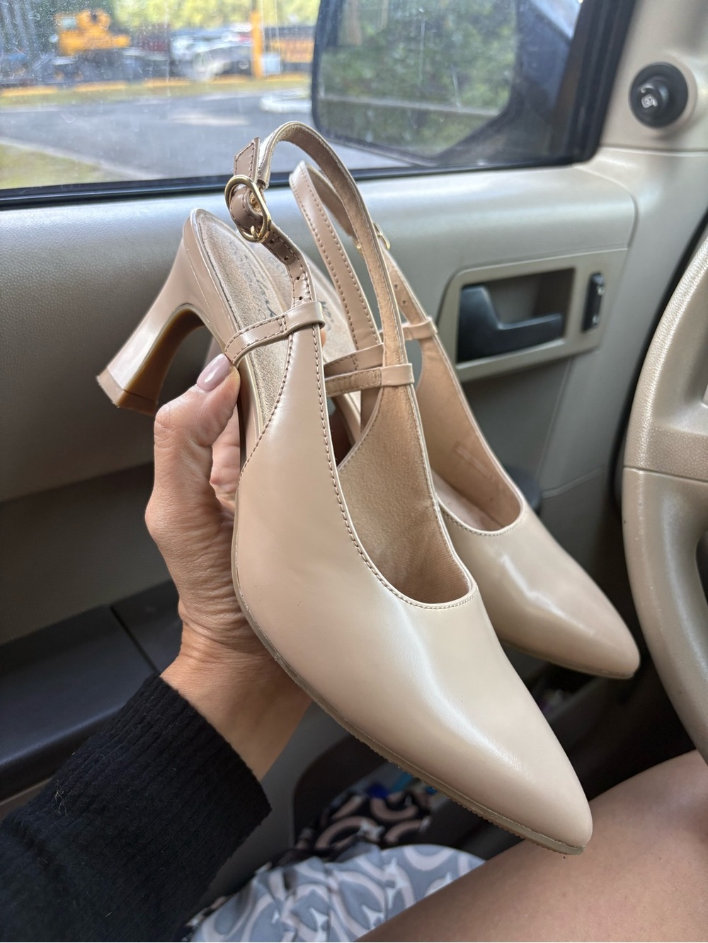 Clarks Women's Nude Patent Slingback Pointed-Toe Heels